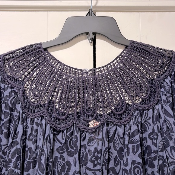 Navy Chelsea and Violet top - Picture 2 of 3